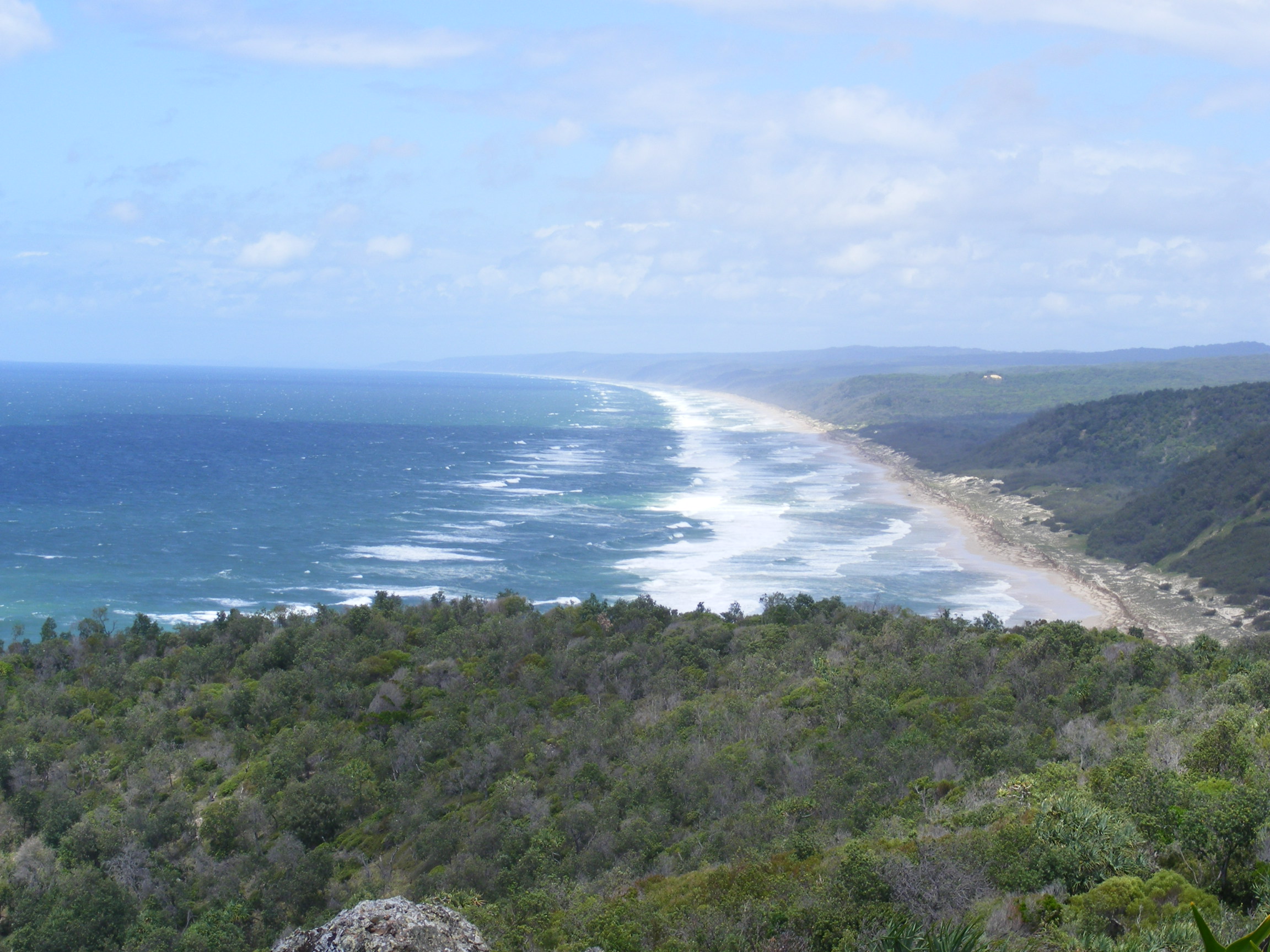 Teewah Beach south of Double Island Point. Photo by Natalie Kastner