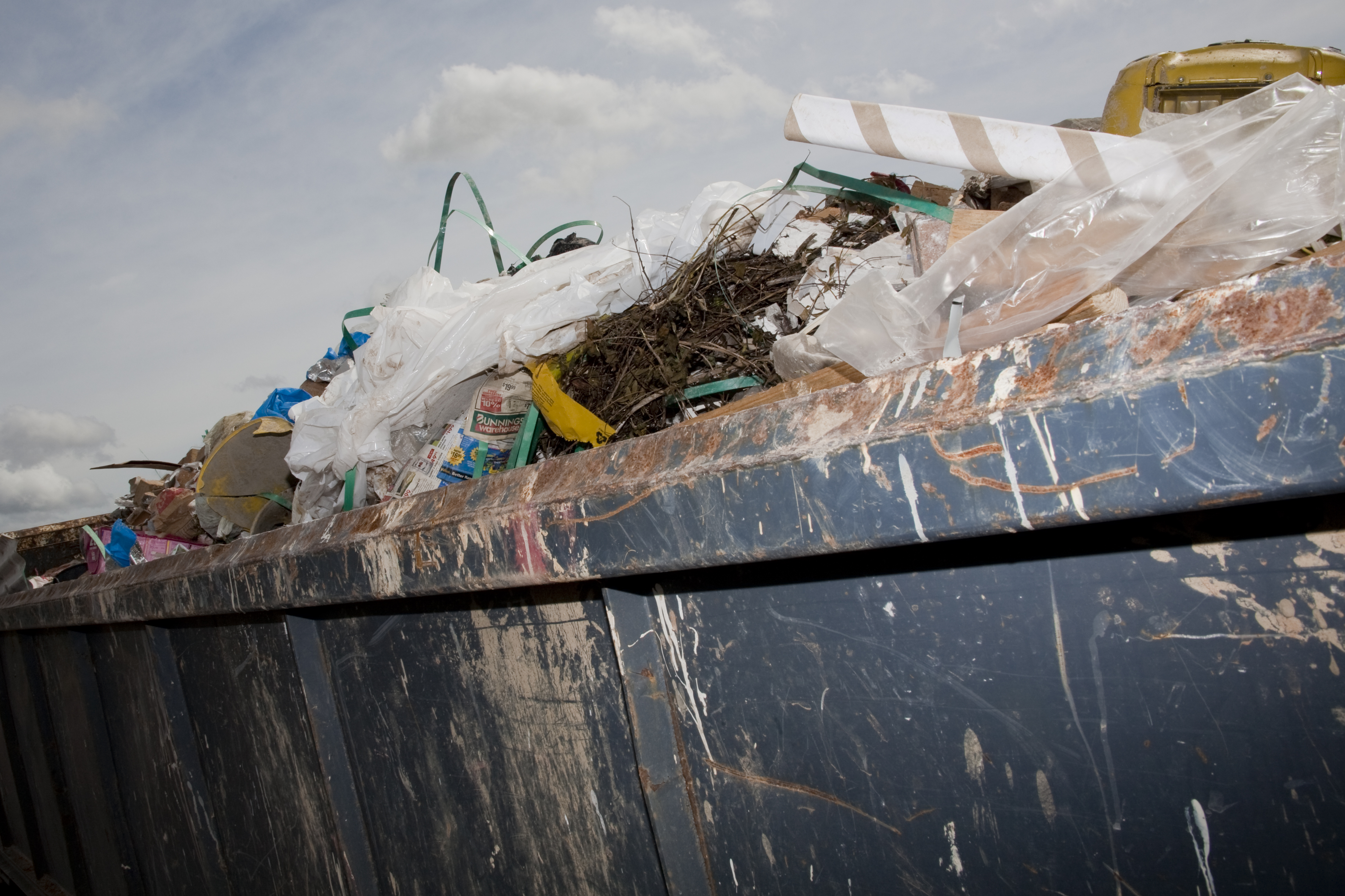 Uncovered
waste Photo by Queensland Government