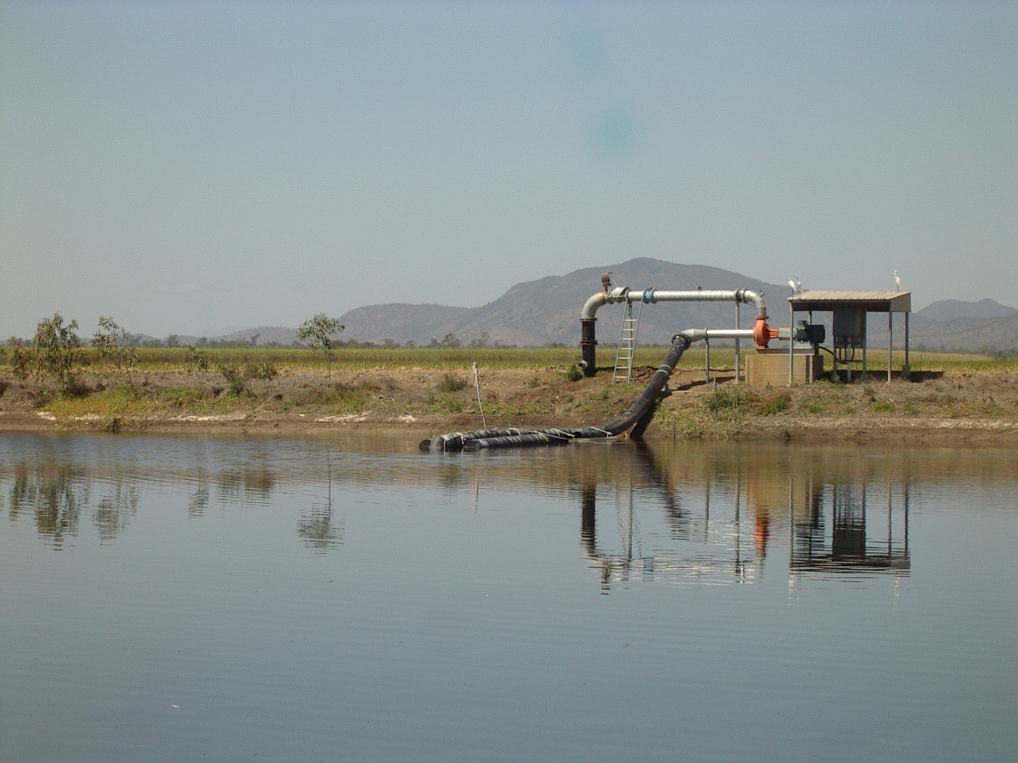 Figure 2 Pumping infrastructure associated with a 50ML recycle pit on a cane farm in the Burdekin. Photo by Evan Shannon.